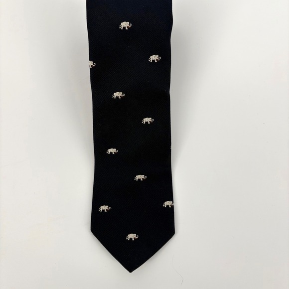 Briar Navy Blue Silk Polyester Blend Elephant Embroidered Mens Neck Tie - Picture 2 of 4